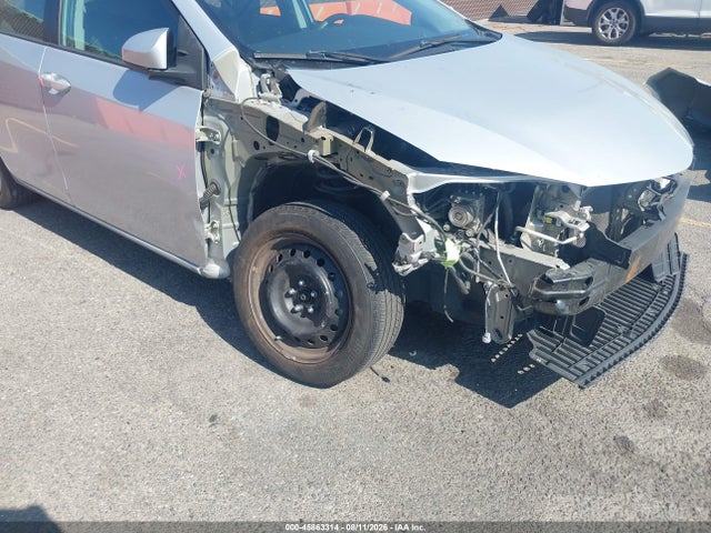 Toyota COROLLA LE 2018 5YFBURHE8JP844778 Image 6
