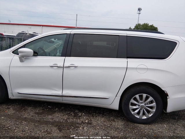 Aukcja sprzedaży 2017 Chrysler Pacifica Touring-l, vin: 2C4RC1BG2HR569139, numer aukcji: 45863315