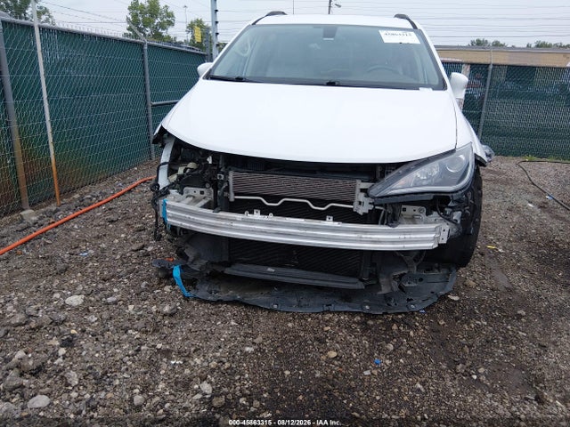 Aukcja sprzedaży 2017 Chrysler Pacifica Touring-l, vin: 2C4RC1BG2HR569139, numer aukcji: 45863315