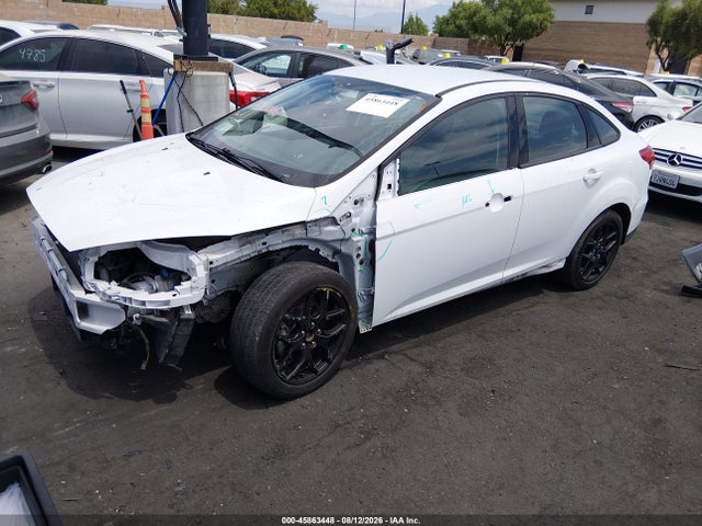 Ford FOCUS SE 2016 1FADP3F29GL351477 Image 2