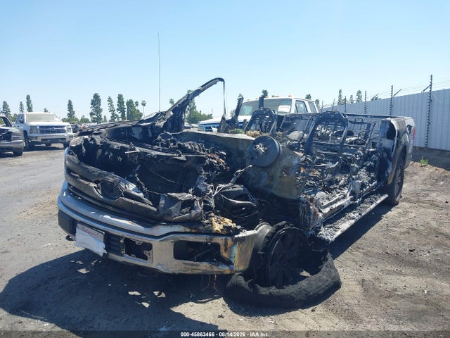 Ford F-150 Xlt 2018 1FTEW1EB4JKC55745 Image 2