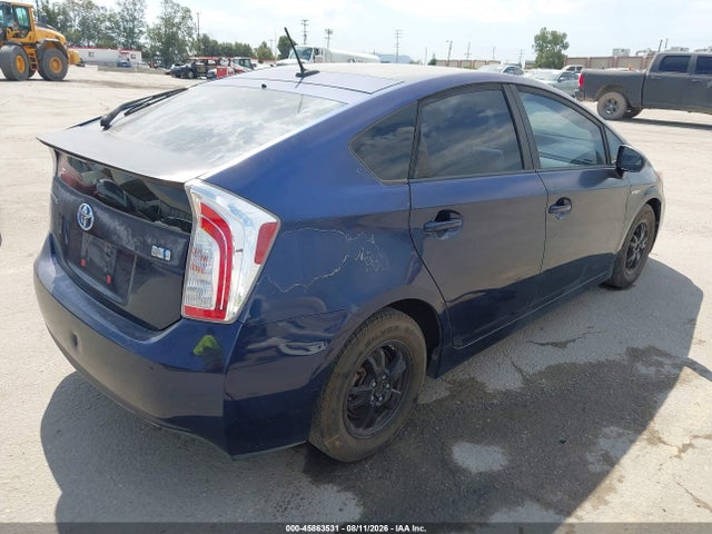 Toyota Prius Four 2014 JTDKN3DU7E1765068 Image 4