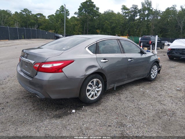 2017 Nissan Altima 2.5 S მანქანა იყიდება აუქციონზე, vin: 1N4AL3AP1HC232082, აუქციონის ნომერი: 45863547