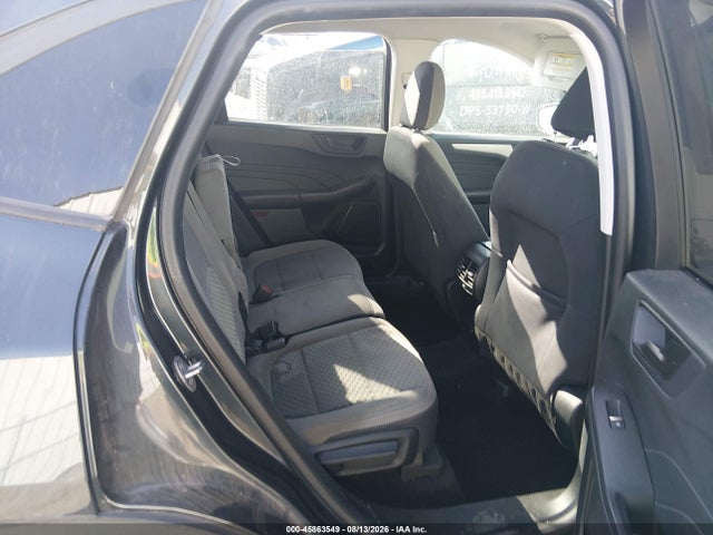 45863549 :رقم المزاد ، 1FMCU0G64NUB37448 vin ، 2022 Ford Escape Se مزاد بيع