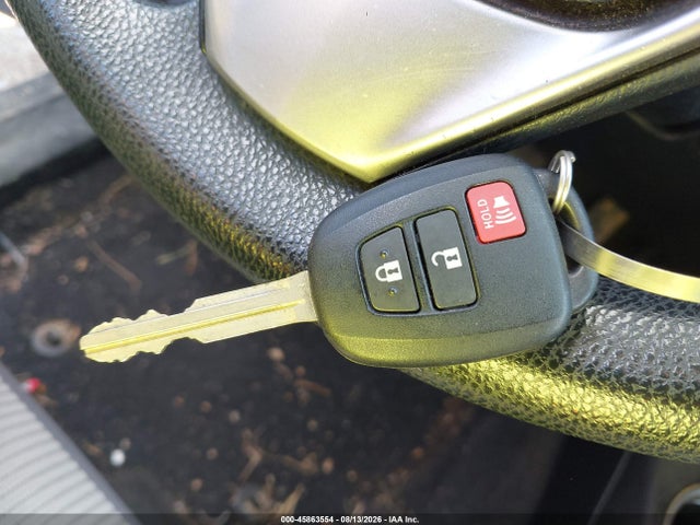 Продаж на аукціоні авто 2015 Toyota Rav4 Xle, vin: JTMRFREV7FJ048015, номер лоту: 45863554