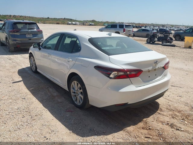 4T1C11AK5NU678870 Toyota CAMRY LE