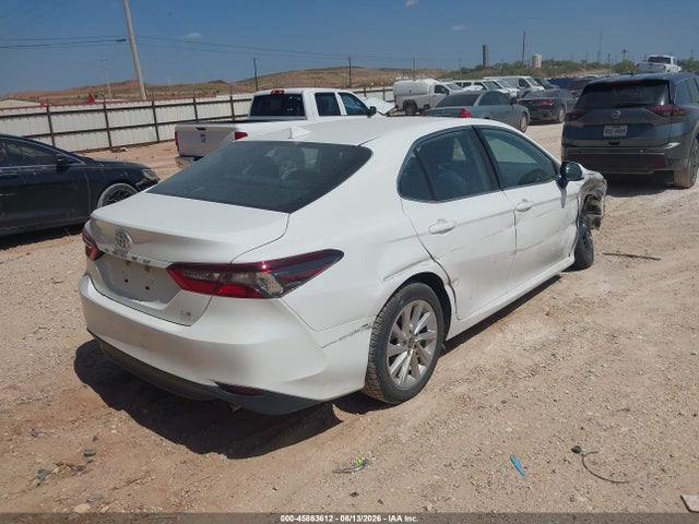 4T1C11AK5NU678870 Toyota CAMRY LE