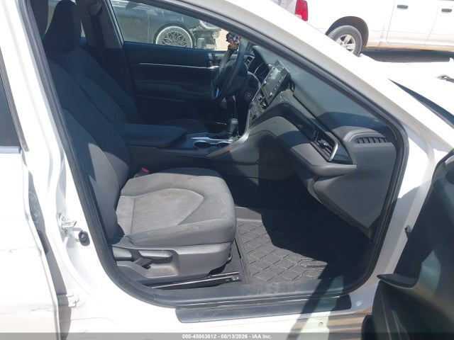 4T1C11AK5NU678870 Toyota CAMRY LE