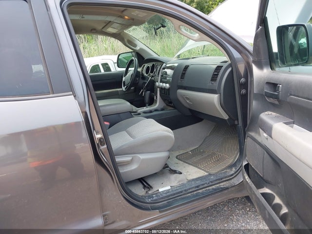 Продажа на аукционе авто 2011 Toyota Tundra Grade 4.6l V8, vin: 5TFUM5F10BX021119, номер лота: 45863702