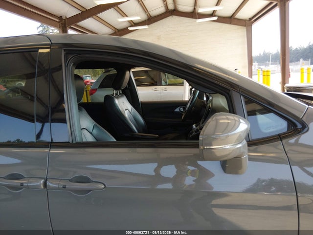 Chrysler Pacifica Hybrid Touring L 2022 2C4RC1L70NR119449 Image 13