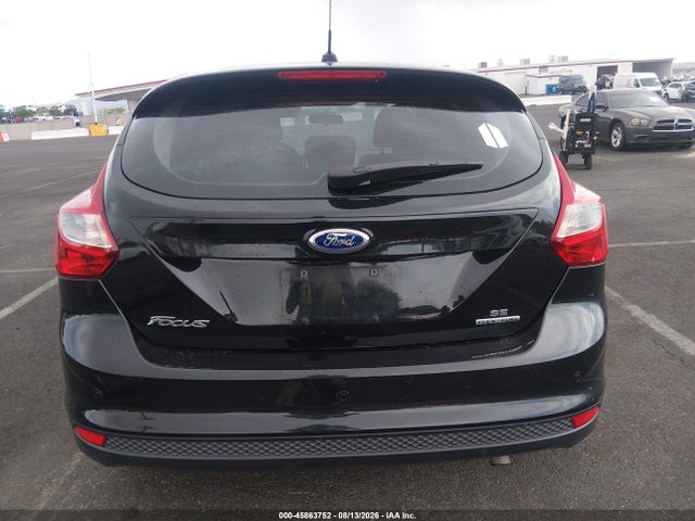 Ford FOCUS SE 2014 1FADP3K29EL374745 Image 17