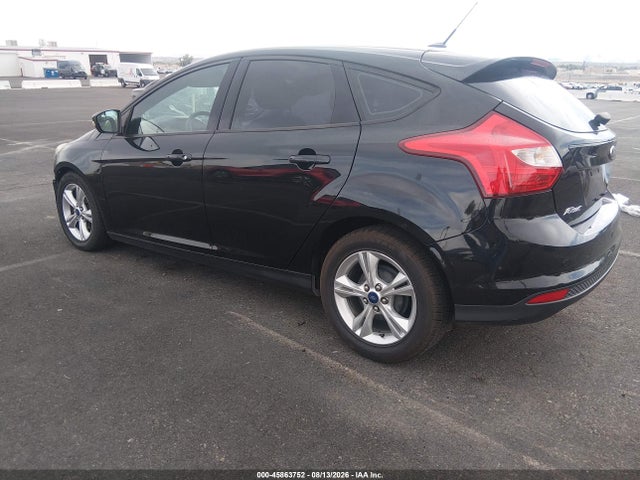 Ford FOCUS SE 2014 1FADP3K29EL374745 Image 3