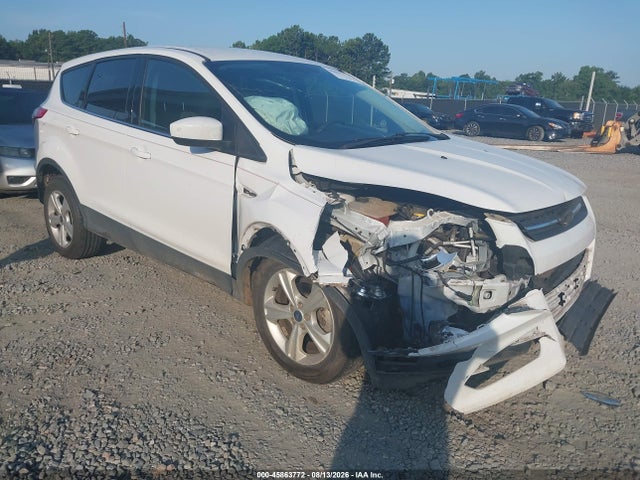 45863772 :رقم المزاد ، 1FMCU0GX7FUC66360 vin ، 2015 Ford Escape Se مزاد بيع