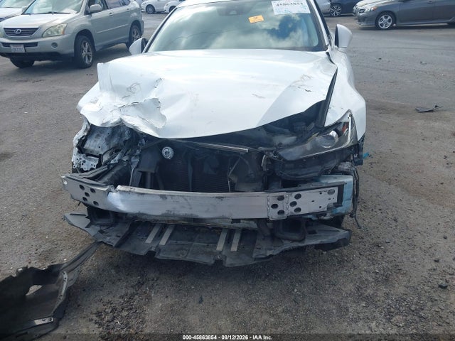 Lexus IS 300 2019 JTHBA1D29K5085481 Image 6