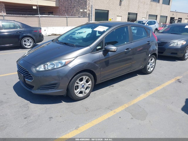Ford FIESTA SE 2016 3FADP4EJ9GM111925 Image 2