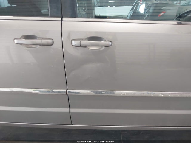 Продажа на аукционе авто 2016 Chrysler Town & Country Touring, vin: 2C4RC1BG4GR240229, номер лота: 45863892