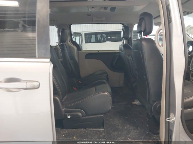Продажа на аукционе авто 2016 Chrysler Town & Country Touring, vin: 2C4RC1BG4GR240229, номер лота: 45863892