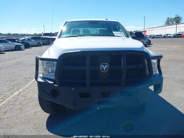 3C63R3CL4HG717400 RAM 3500 Tradesman 4x4 6&#039;4 Box