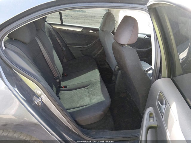 3VWD17AJ2FM245576 Volkswagen Jetta 1.8t Se
