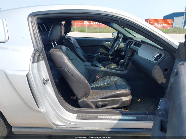 45863927 :رقم المزاد ، 1ZVBP8CF1B5164329 vin ، 2011 Ford Mustang Gt Premium مزاد بيع