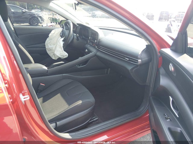 Продажа на аукционе авто 2022 Hyundai Elantra Sel, vin: 5NPLM4AG3NH058893, номер лота: 45864003
