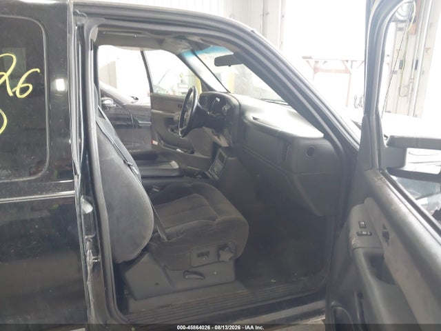 Продаж на аукціоні авто 2000 Chevrolet Silverado 1500 Ls, vin: 1GCEK19T8YE188560, номер лоту: 45864026