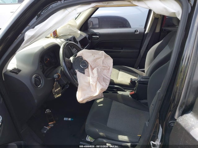 Jeep Patriot Latitude 2016 1C4NJPFA2GD794479 Image 5