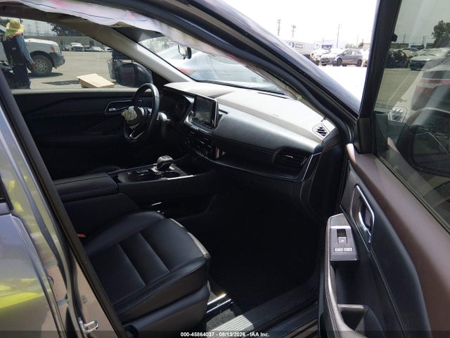 Продаж на аукціоні авто 2021 Nissan Rogue Sv Fwd, vin: 5N1AT3BA3MC702638, номер лоту: 45864037