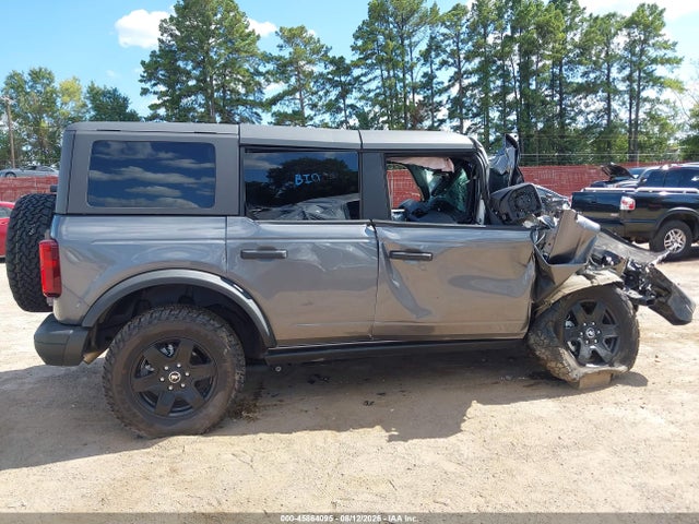 Ford Bronco Black Diamond 2023 1FMEE5BP9PLC16643 Image 17