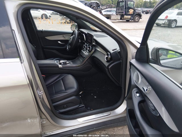 2019 Mercedes-benz Glc 300 4matic მანქანა იყიდება აუქციონზე, vin: WDC0G4KB5KV162899, აუქციონის ნომერი: 45864108