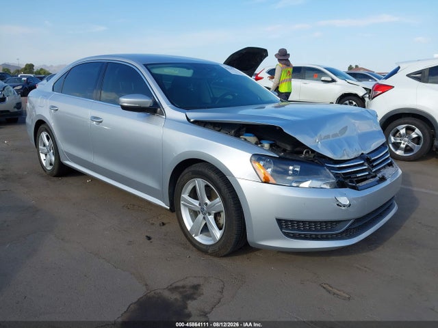 Volkswagen Passat 2.5l Se 2014 1VWBP7A37EC009125 main image