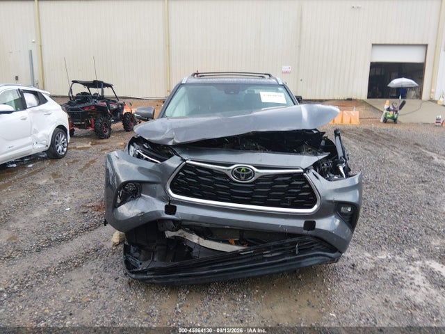 Toyota Highlander Limited 2021 5TDYZRAH0MS070053 Image 12