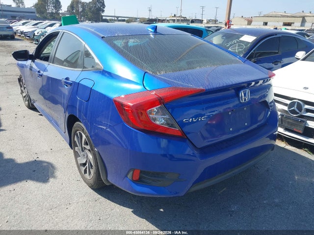 Honda CIVIC EX 2018 2HGFC2F74JH566307 Image 3