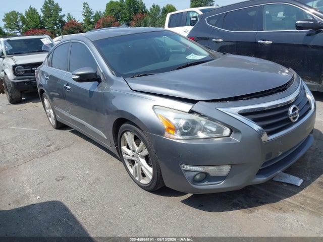 Auction sale of the 2015 Nissan Altima 3.5 Sl, vin: 1N4BL3AP6FC158515, lot number: 45864191