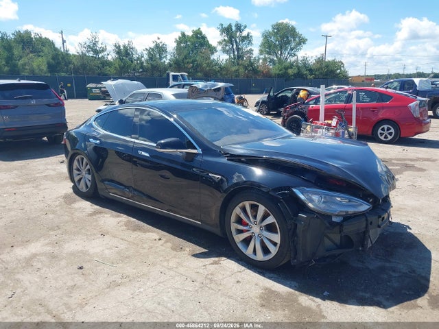 45864212 :رقم المزاد ، 5YJSA1E40GF132369 vin ، 2016 Tesla Model S 90d/p100d/p85d/p90d مزاد بيع