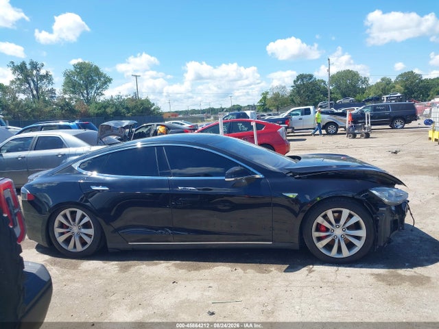 45864212 :رقم المزاد ، 5YJSA1E40GF132369 vin ، 2016 Tesla Model S 90d/p100d/p85d/p90d مزاد بيع