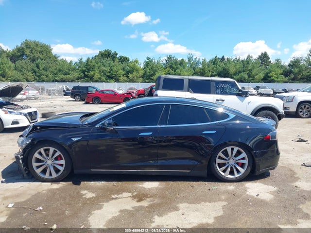 45864212 :رقم المزاد ، 5YJSA1E40GF132369 vin ، 2016 Tesla Model S 90d/p100d/p85d/p90d مزاد بيع