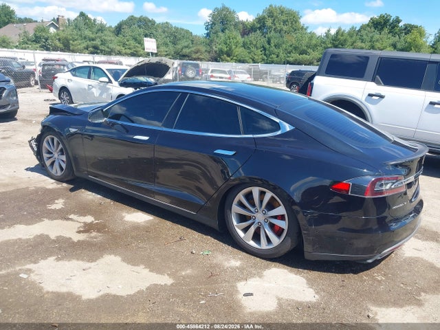 45864212 :رقم المزاد ، 5YJSA1E40GF132369 vin ، 2016 Tesla Model S 90d/p100d/p85d/p90d مزاد بيع