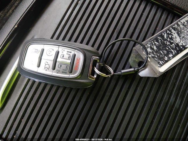 2026 Chrysler Pacifica Limited მანქანა იყიდება აუქციონზე, vin: 2C4RC1GG4TR176194, აუქციონის ნომერი: 45864221