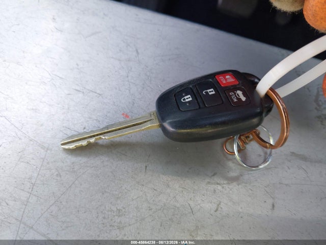5YFBURHE1EP090192 Toyota COROLLA LE