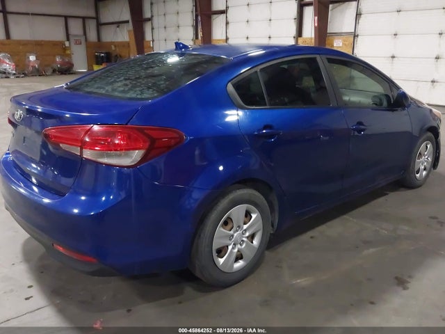 KIA FORTE LX 2018 3KPFK4A77JE262176 Image 4