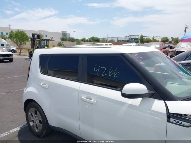 KIA Soul 2015 KNDJN2A29F7133308 Image 13