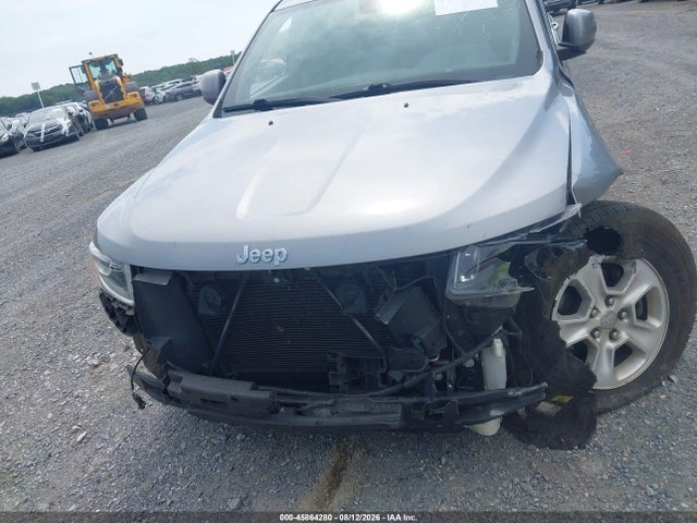 45864280 :رقم المزاد ، 1C4RJFAG5FC140426 vin ، 2015 Jeep Grand Cherokee Laredo مزاد بيع
