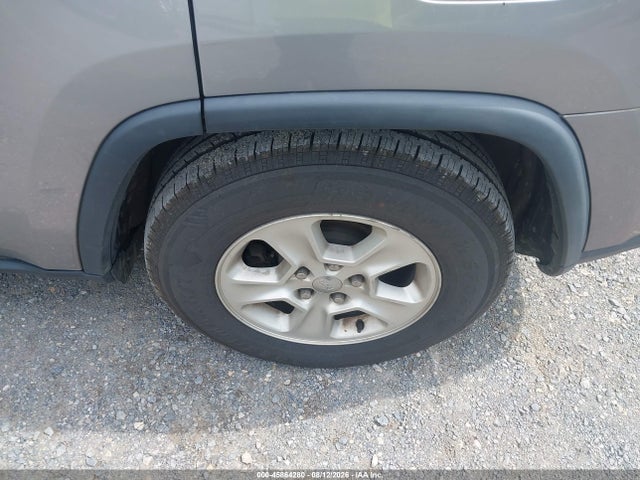 45864280 :رقم المزاد ، 1C4RJFAG5FC140426 vin ، 2015 Jeep Grand Cherokee Laredo مزاد بيع