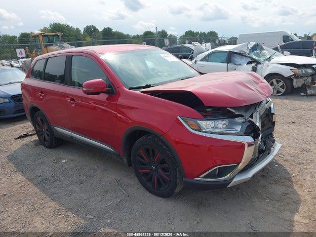 2018 Mitsubishi Outlander Es/le/se/sel მანქანა იყიდება აუქციონზე, vin: JA4AZ3A33JZ067865, აუქციონის ნომერი: 45864326