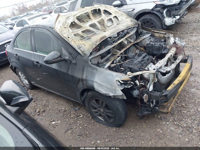 45864396 :رقم المزاد ، 1G1JC5SH8F4178650 vin ، 2015 Chevrolet Sonic Lt Auto مزاد بيع