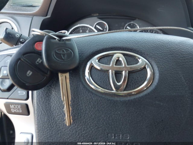45864429 :رقم المزاد ، 5TFDY5F10HX650134 vin ، 2017 Toyota Tundra Sr5 5.7l V8 مزاد بيع