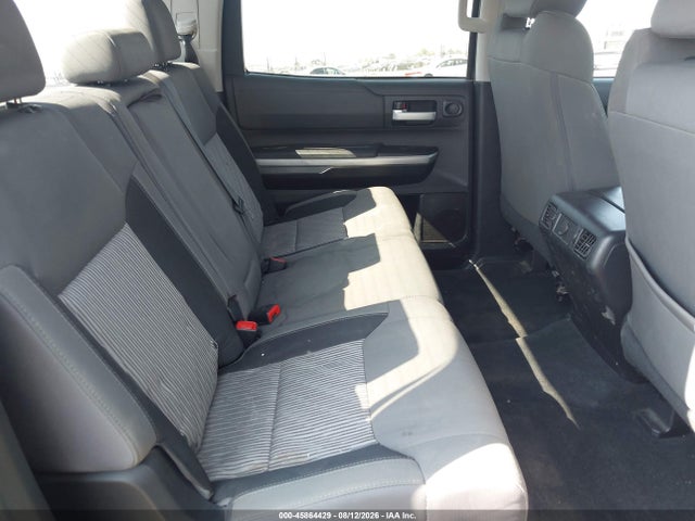 45864429 :رقم المزاد ، 5TFDY5F10HX650134 vin ، 2017 Toyota Tundra Sr5 5.7l V8 مزاد بيع
