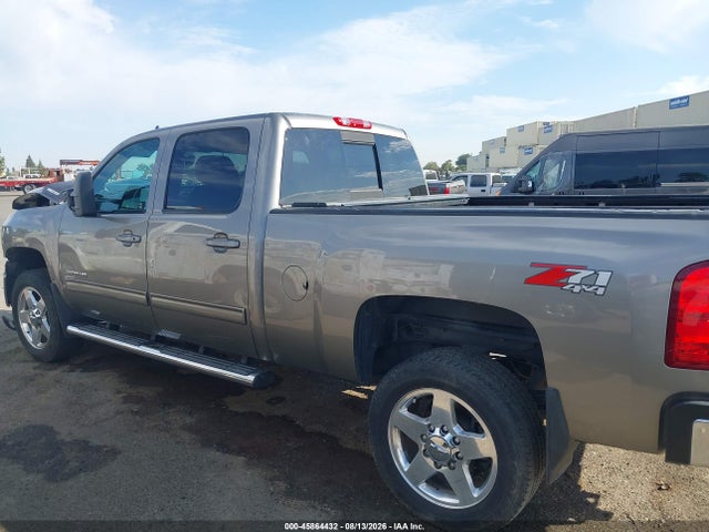 2014 Chevrolet Silverado 2500hd Ltz მანქანა იყიდება აუქციონზე, vin: 1GC1KYE80EF131381, აუქციონის ნომერი: 45864432