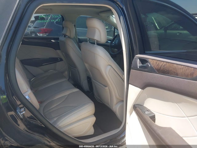 Продаж на аукціоні авто 2018 Lincoln Mkc Reserve, vin: 5LMCJ3C94JUL32211, номер лоту: 45864439